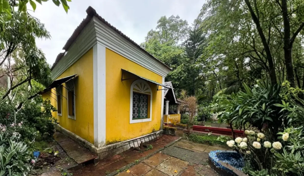 3bhk old portuguese-villa-for-sale-in-goa-goa-villa-goa-properties-villa-for-rent-luxury-villas-house-for-sale-in-goa-plots-for-sale-farmhouse-in-goa-goa-listings (1)