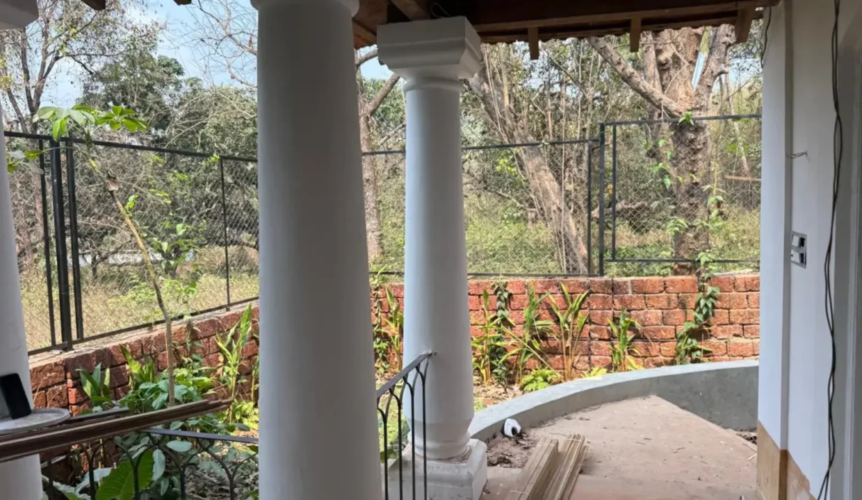 4bhk-old-portuguese-villa-for-sale-in-goa-goa-villa-goa-properties-villa-for-rent-luxury-villas-house-for-sale-in-goa-plots-for-sale-farmhouse-in-goa-goa-listings (2)