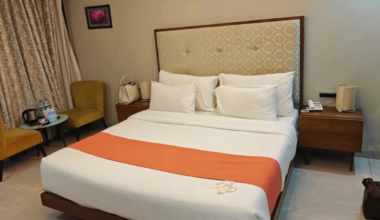 hotel-for-sale-goa-hotel-for-sale-hotel-for-rent-resorts-for-sale-goa-listings-goa-villa-goa-properties-luxury-villa-for-sale-dlf-villas-ashray-isprava-acron-vianaar-goa-vianaa-1 (2)